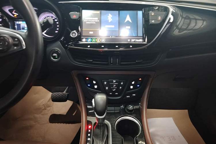 Used Buick Envision 2021 532T Two-Wheel-Drive Luxury Version Audio And AC Panel