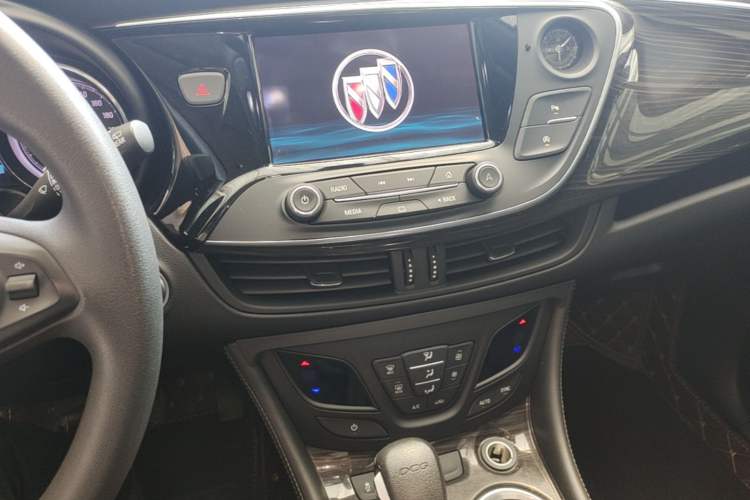 Used Buick Envision 2021 532T Two-Wheel-Drive Leading Version Audio And AC Panel