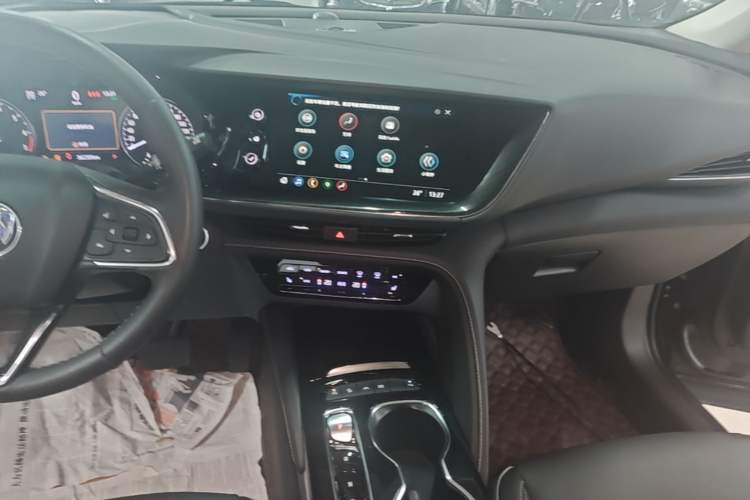 Used Buick Envision 2021 Encore Plus 652T Five-Seat All-Wheel-Drive Luxury Model Audio And AC Panel
