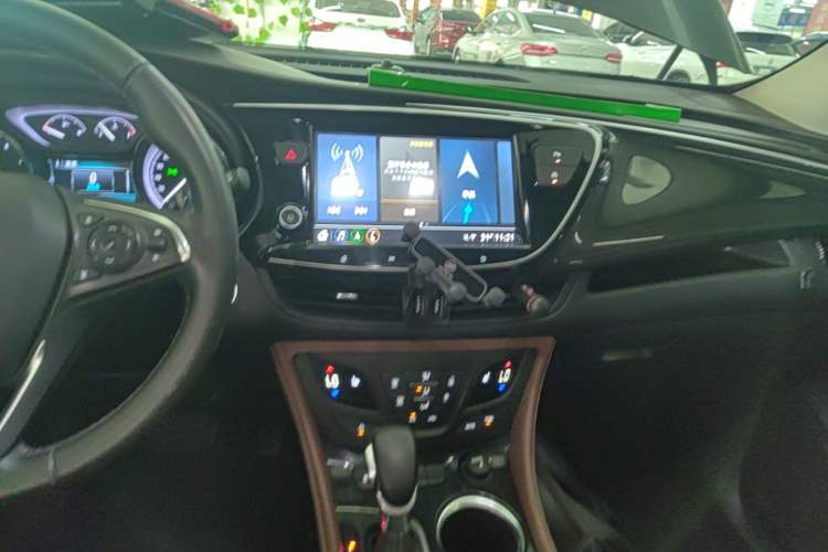 Used Buick Envision 2021 532T Two-Wheel-Drive Elite Version Audio And AC Panel
