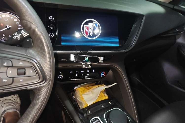 Used Buick Envision 2021 Encore Plus 652T Five-Seat Elite Model Audio And AC Panel