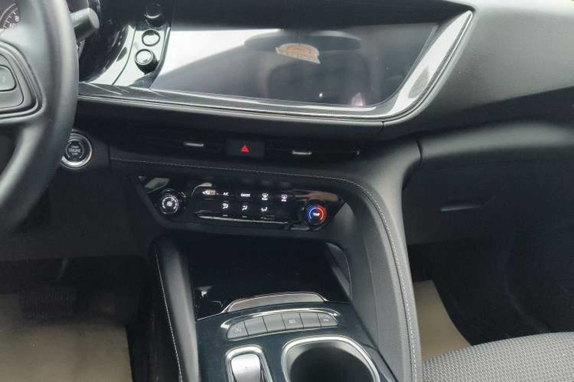 Used Buick Envision 2021 Encore Plus 652T Five-Seat Elite Model Audio And AC Panel