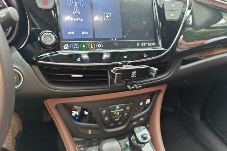Used Buick Envision 2021 532T Two-Wheel-Drive Elite Version Audio And AC Panel