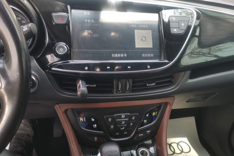 Used Buick Envision 2021 532T Two-Wheel-Drive Luxury Version Audio And AC Panel