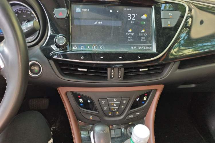Used Buick Envision 2021 532T Two-Wheel-Drive Elite Version Audio And AC Panel