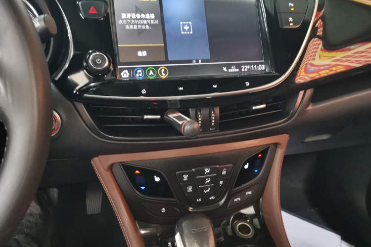 Used Buick Envision 2021 532T Two-Wheel-Drive Elite Version Audio And AC Panel
