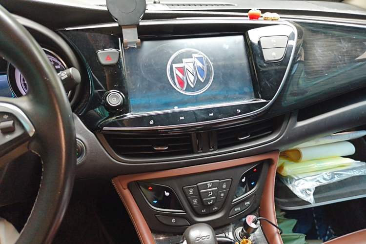 Used Buick Envision 2021 532T Two-Wheel-Drive Elite Version Audio And AC Panel