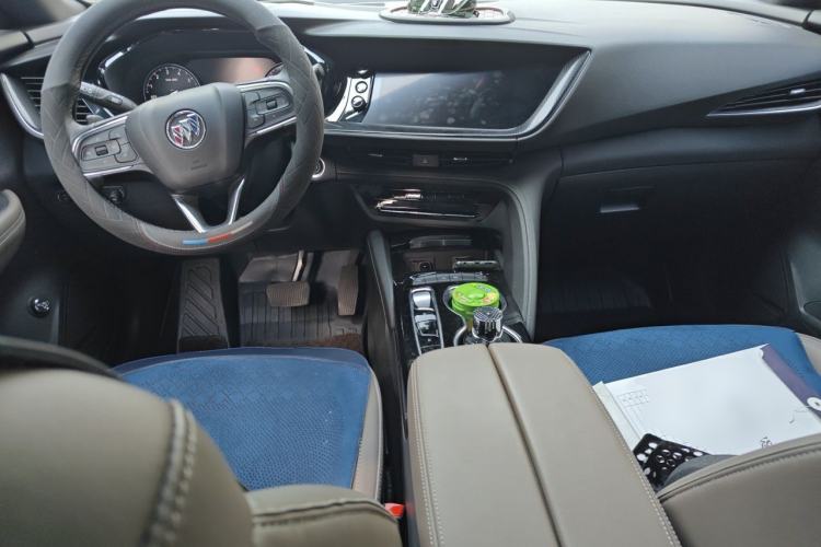 Used Buick Envision 2021 Encore Plus 652T Five-Seat Luxury Model Center Console