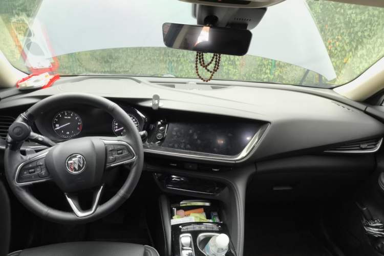 Used Buick Envision 2021 Encore Plus 652T Five-Seat Elite Model Center Console