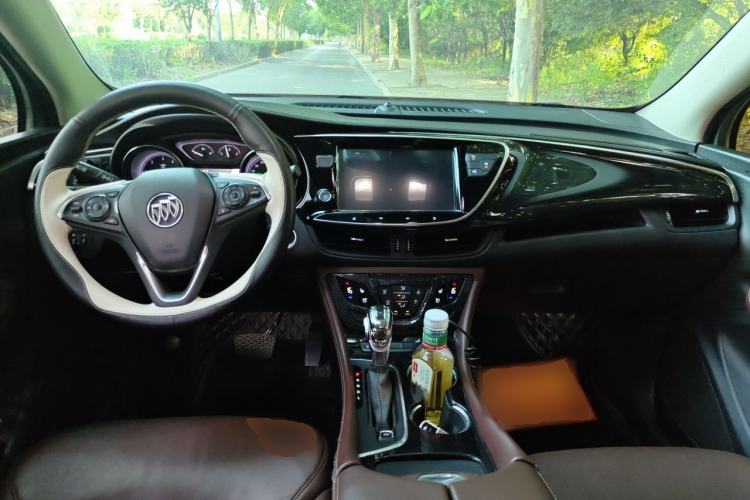 Used Buick Envision 2021 532T Two-Wheel-Drive Luxury Version Center Console