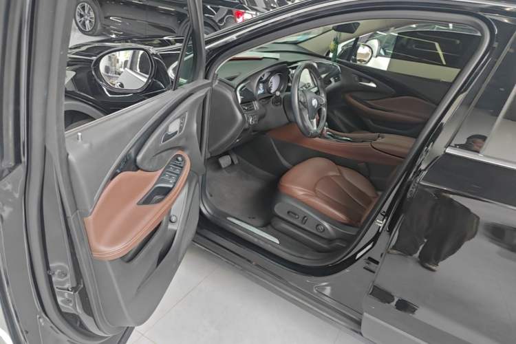 Used Buick Envision 2021 532T Two-Wheel-Drive Luxury Version Driver Seat