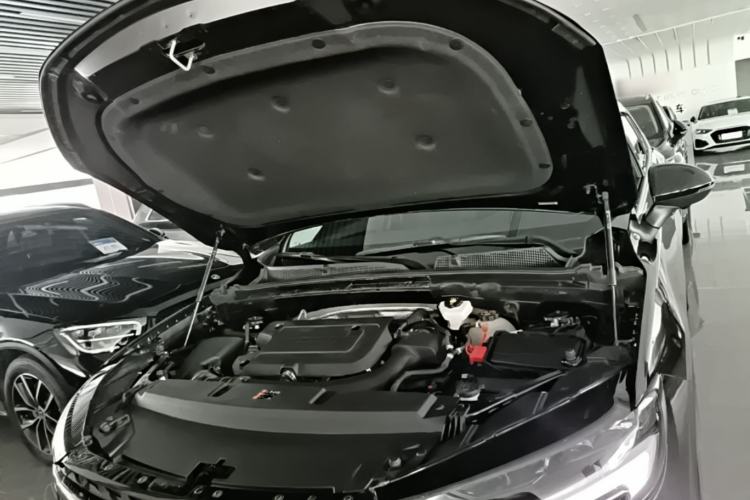 Used Buick Envision 2021 Encore Plus 652T Five-Seat Luxury Model Engine Bay