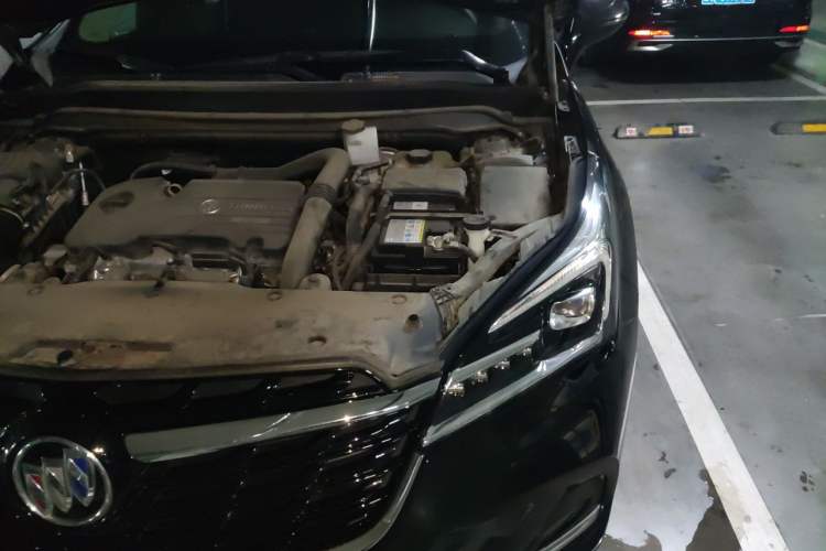 Used Buick Envision 2021 532T Two-Wheel-Drive Elite Version Engine Bay Left