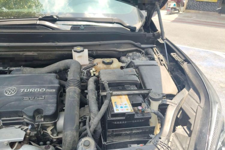 Used Buick Envision 2021 532T Two-Wheel-Drive Luxury Version Engine Bay Left