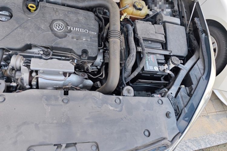 Used Buick Envision 2021 532T Two-Wheel-Drive Elite Version Engine Bay Left