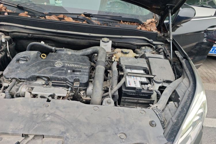 Used Buick Envision 2021 532T Two-Wheel-Drive Elite Version Engine Bay Left