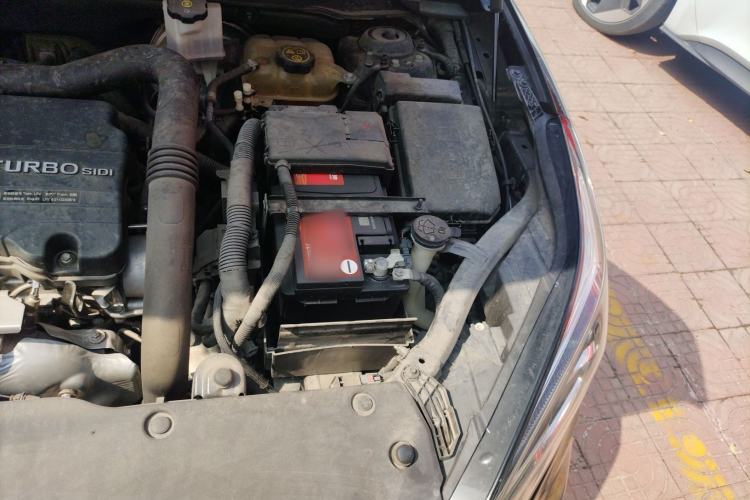 Used Buick Envision 2021 532T Two-Wheel-Drive Luxury Version Engine Bay Left