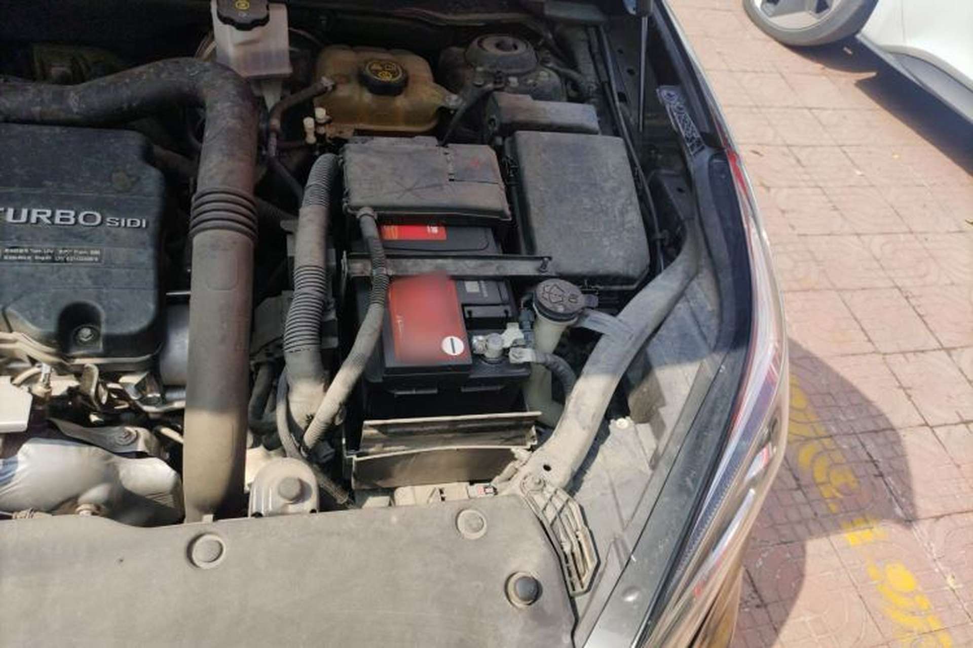 Used Buick Envision 2021 532T Two-Wheel-Drive Luxury Version Engine Bay Left