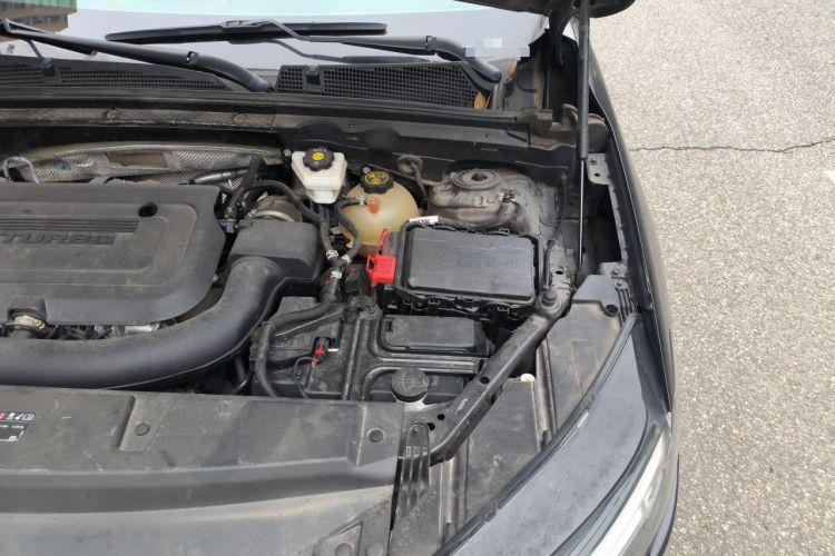Used Buick Envision 2021 Encore Plus 652T Five-Seat Luxury Model Engine Bay Left