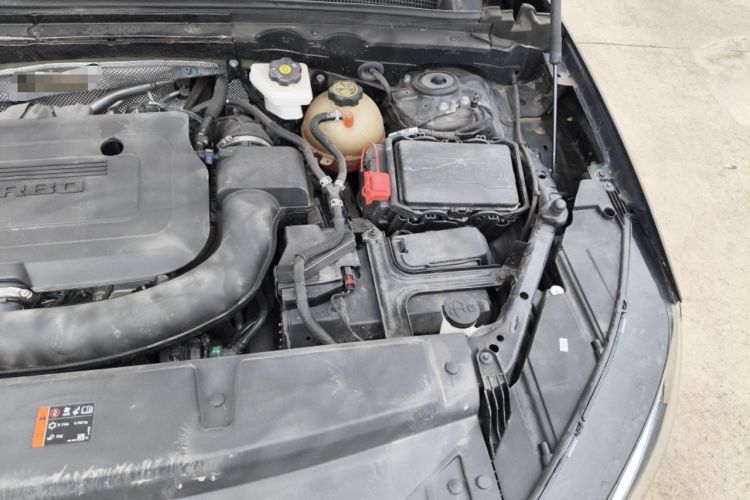 Used Buick Envision 2021 Encore Plus 652T Five-Seat All-Wheel-Drive Luxury Model Engine Bay Left