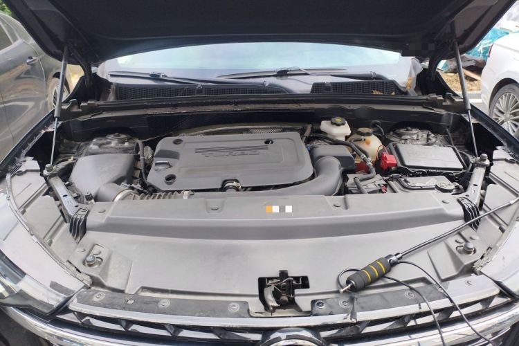 Used Buick Envision 2021 Encore Plus 652T Five-Seat All-Wheel-Drive Luxury Model Engine Bay