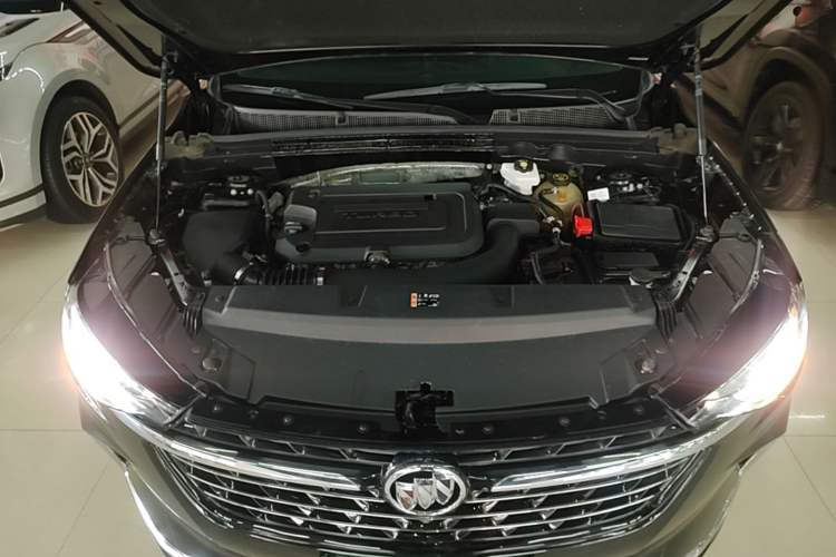 Used Buick Envision 2021 Encore Plus 652T 7-Seat Luxury Model Engine Bay