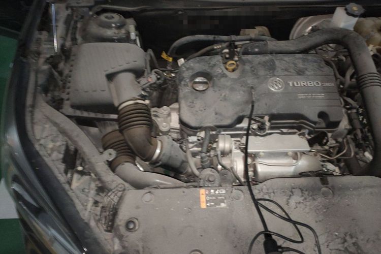 Used Buick Envision 2021 532T Two-Wheel-Drive Elite Version Engine Bay Right