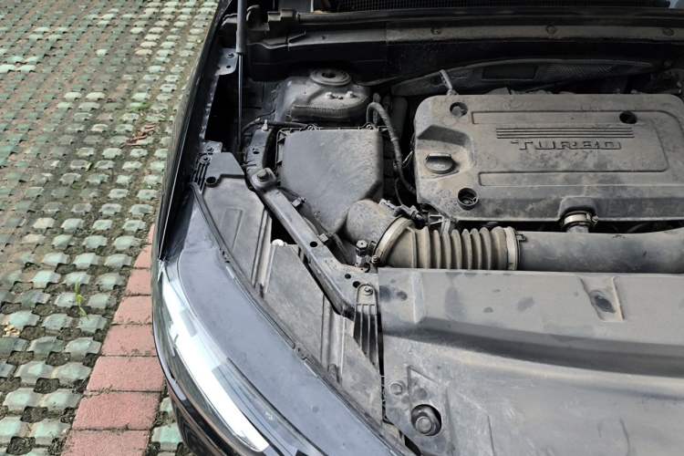 Used Buick Envision 2021 Encore Plus 652T Five-Seat Luxury Model Engine Bay Right