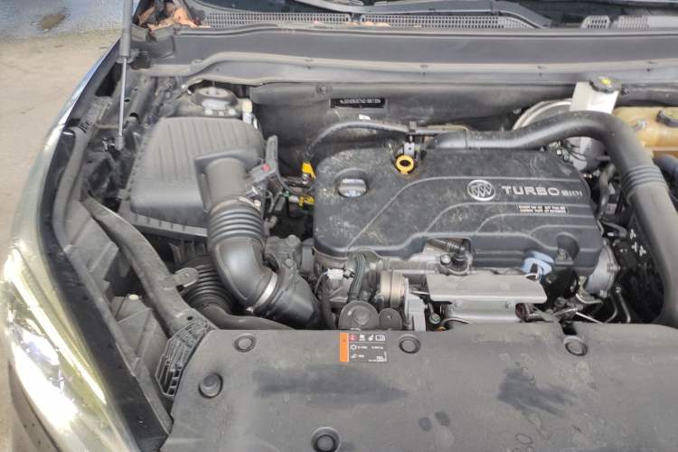 Used Buick Envision 2021 532T Two-Wheel-Drive Elite Version Engine Bay Right