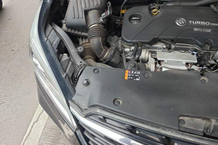 Used Buick Envision 2021 532T Two-Wheel-Drive Leading Version Engine Bay Right