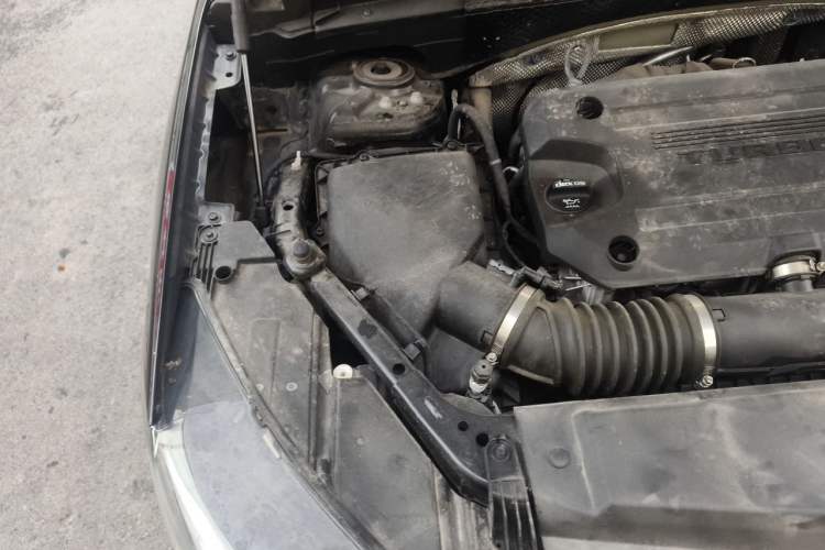 Used Buick Envision 2021 Encore Plus 652T Five-Seat Luxury Model Engine Bay Right