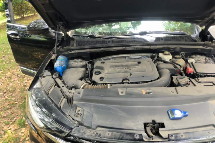 Used Buick Envision 2021 Encore Plus 652T Five-Seat Luxury Model Engine Bay Right