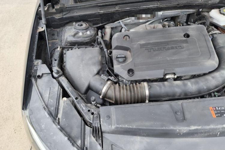 Used Buick Envision 2021 Encore Plus 652T Five-Seat All-Wheel-Drive Luxury Model Engine Bay Right