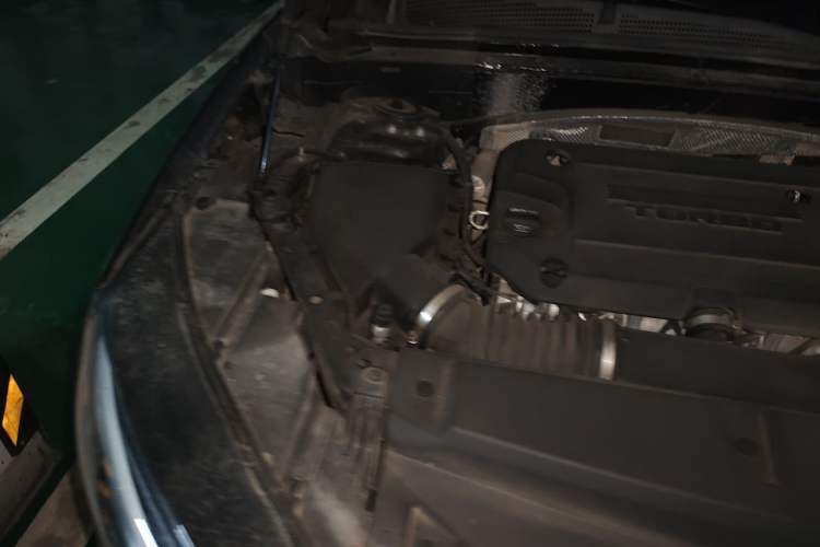 Used Buick Envision 2021 Encore Plus 652T 7-Seat Luxury Model Engine Bay Right