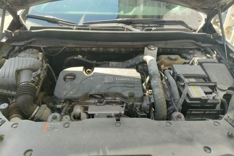 Used Buick Envision 2021 532T Two-Wheel-Drive Elite Version Engine Bay