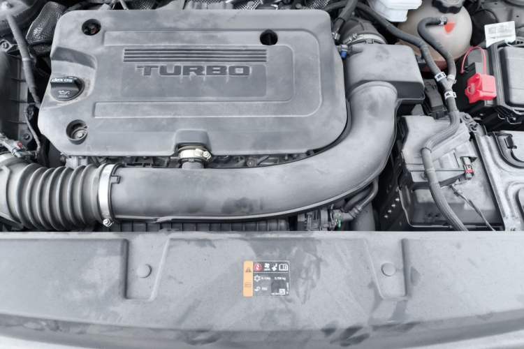 Used Buick Envision 2021 Encore Plus 652T Five-Seat Elite Model Engine Bay
