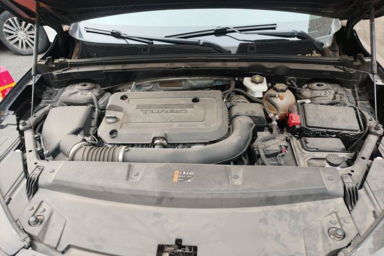 Used Buick Envision 2021 Encore Plus 652T Five-Seat All-Wheel-Drive Luxury Model Engine Bay