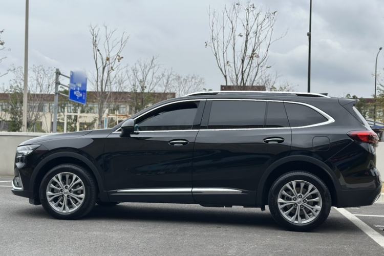 Used Buick Envision 2021 Encore Plus 652T Five-Seat Luxury Model Exterior 3