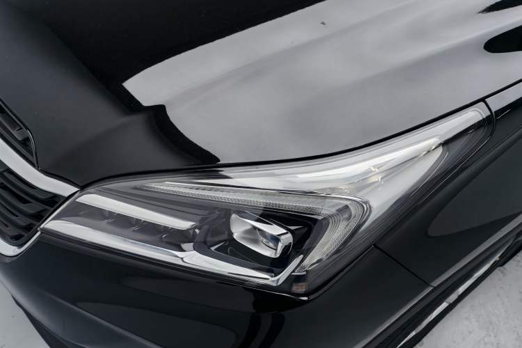 Used Buick Envision 2021 532T Two-Wheel-Drive Elite Version Exterior 7