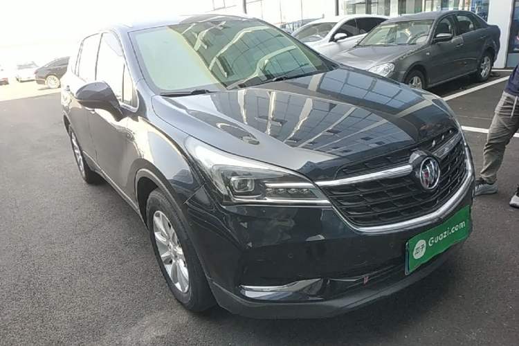 Used Buick Envision 2021 532T Two-Wheel-Drive Luxury Version Front Right 45 Deg