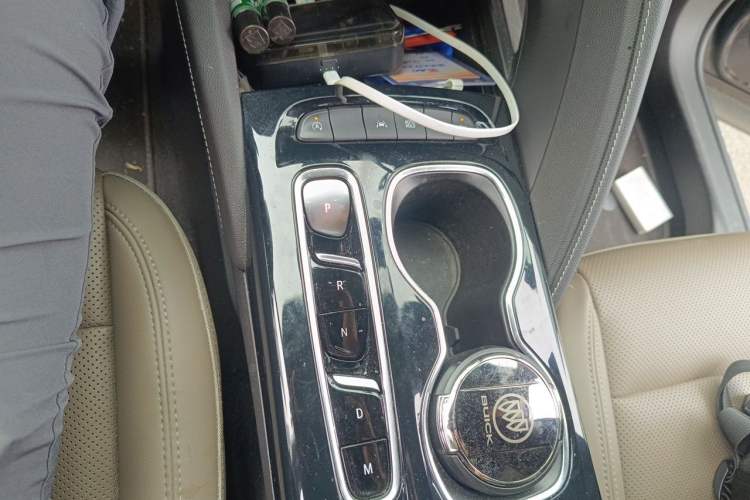 Used Buick Envision 2021 Encore Plus 652T Five-Seat Luxury Model Gear Lever