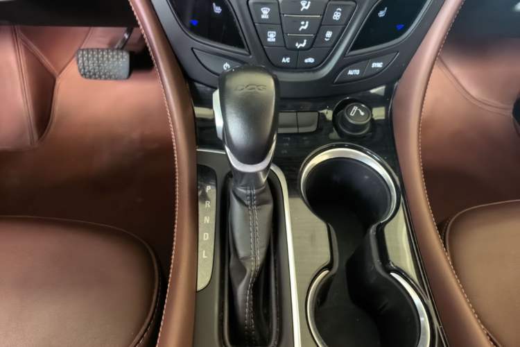 Used Buick Envision 2021 532T Two-Wheel-Drive Elite Version Gear Lever