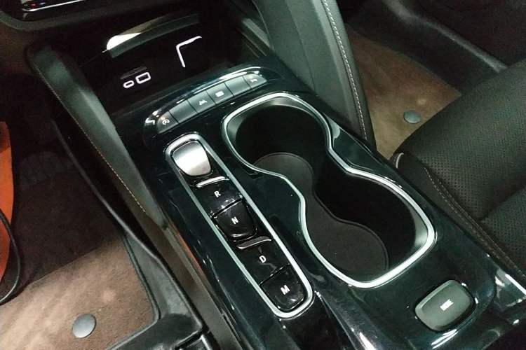 Used Buick Envision 2021 Encore Plus 652T 7-Seat Luxury Model Gear Lever