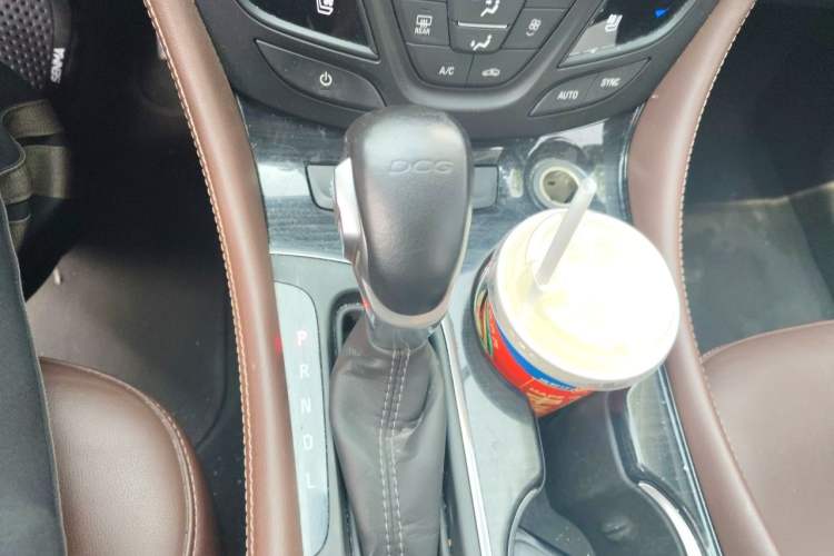 Used Buick Envision 2021 532T Two-Wheel-Drive Luxury Version Gear Lever