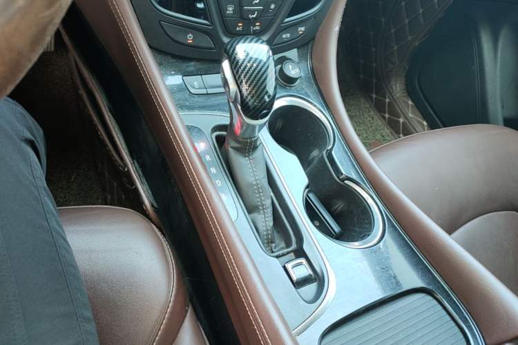 Used Buick Envision 2021 532T Two-Wheel-Drive Elite Version Gear Lever