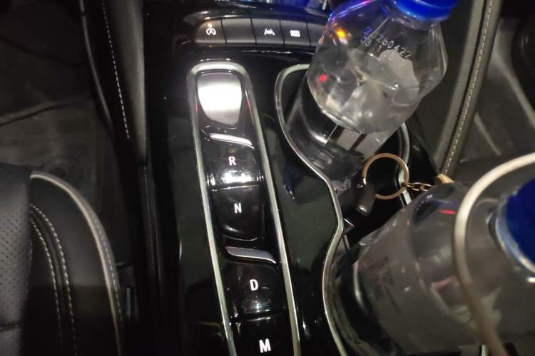 Used Buick Envision 2021 Encore Plus 652T 7-Seat Luxury Model Gear Lever