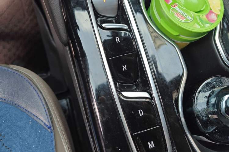 Used Buick Envision 2021 Encore Plus 652T Five-Seat Luxury Model Gear Lever