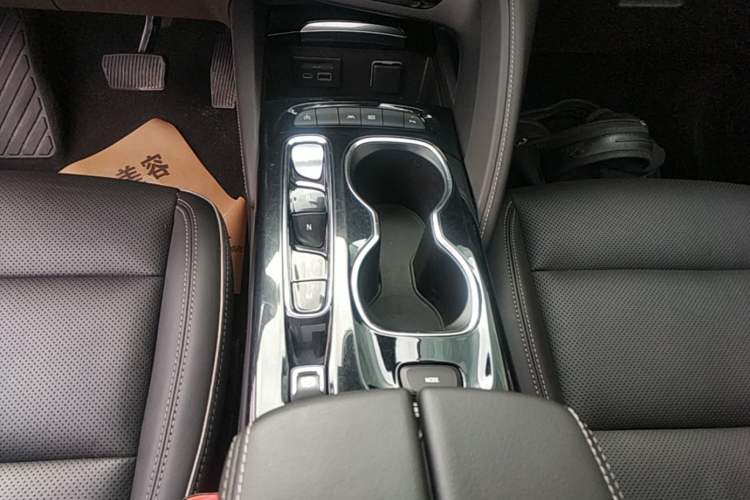 Used Buick Envision 2021 Encore Plus 652T Five-Seat Luxury Model Gear Lever