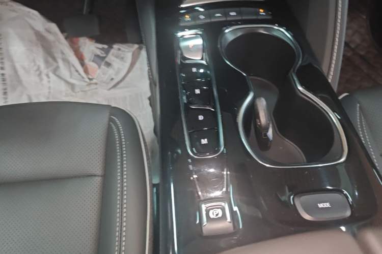Used Buick Envision 2021 Encore Plus 652T Five-Seat All-Wheel-Drive Luxury Model Gear Lever