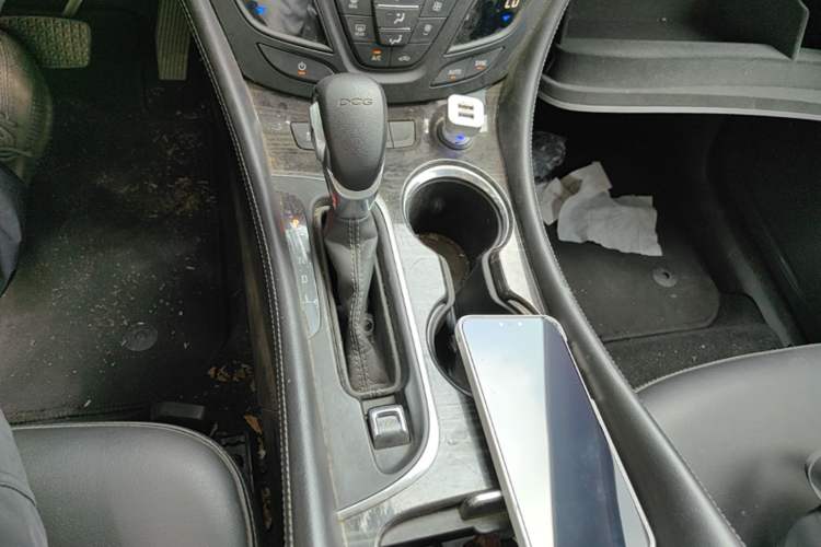 Used Buick Envision 2021 532T Two-Wheel-Drive Leading Version Gear Lever